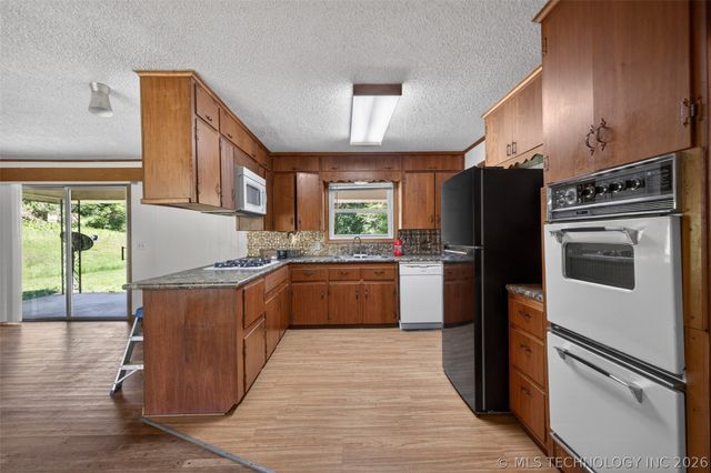 220 E 20th Street, Okmulgee, OK 74447