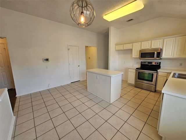 1128 Marshall Drive, Euless, TX 76039