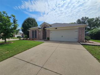 1128 Marshall Drive, Euless, TX 76039