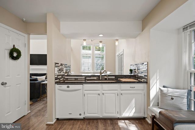 3079 FENNEGAN CT, Woodbridge, VA 22192