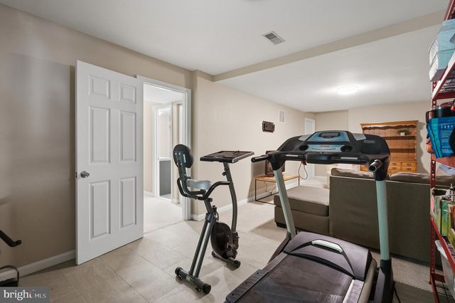 3079 FENNEGAN CT, Woodbridge, VA 22192