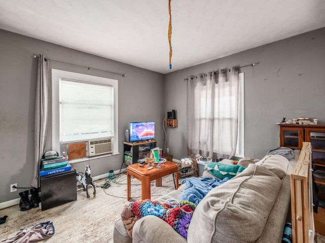114 Scioto Street, Green Camp, OH 43322