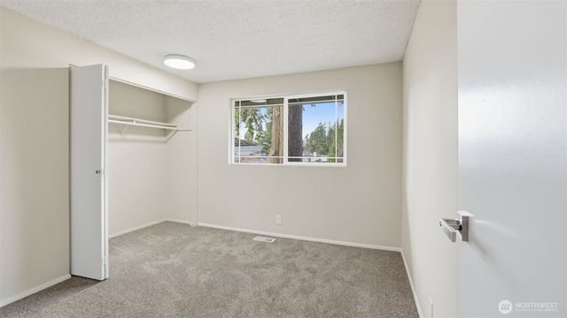 15667 SE Fairwood Boulevard, Renton, WA 98058