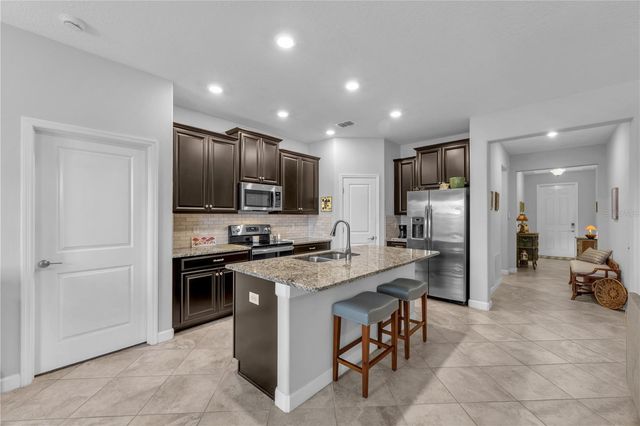 10036 SAGE CREEK DRIVE, Sun City Center, FL 33573