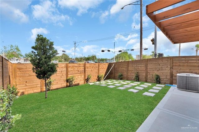 920 S Bicentennial Boulevard, Mcallen, TX 78501