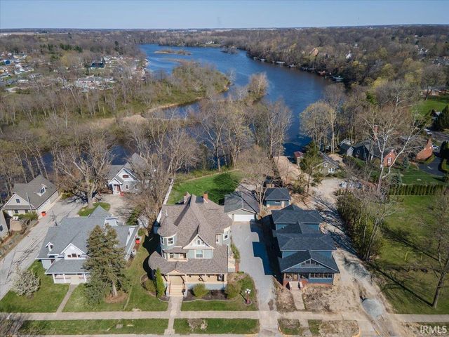 305 S Bluff Street, Monticello, IN 47960