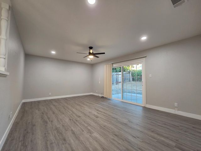 10824 Oakton Way, Rancho Cordova, CA 95670