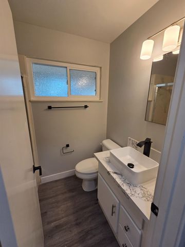 10824 Oakton Way, Rancho Cordova, CA 95670