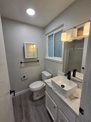 10824 Oakton Way, Rancho Cordova, CA 95670