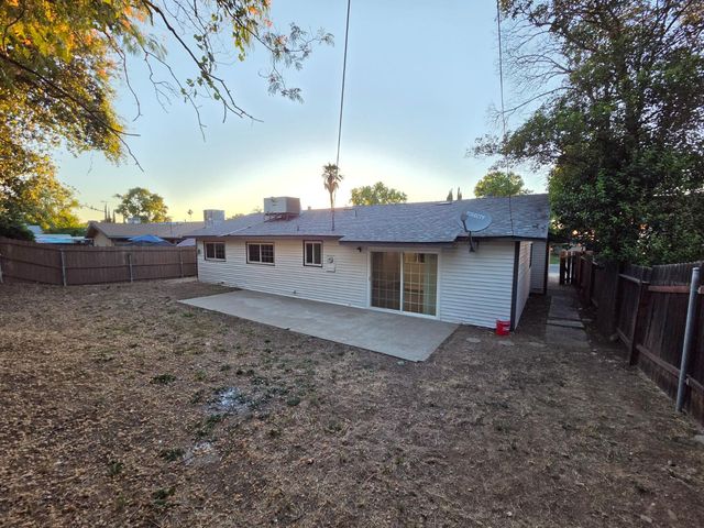 10824 Oakton Way, Rancho Cordova, CA 95670