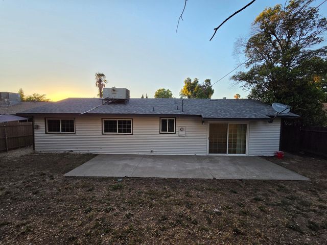 10824 Oakton Way, Rancho Cordova, CA 95670
