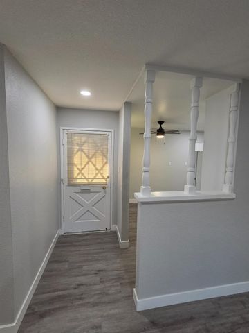 10824 Oakton Way, Rancho Cordova, CA 95670