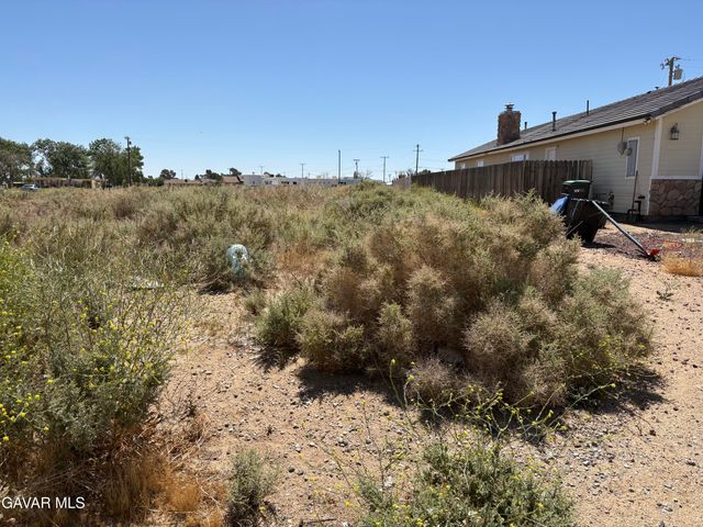 Hugo Way, California City, CA 93505