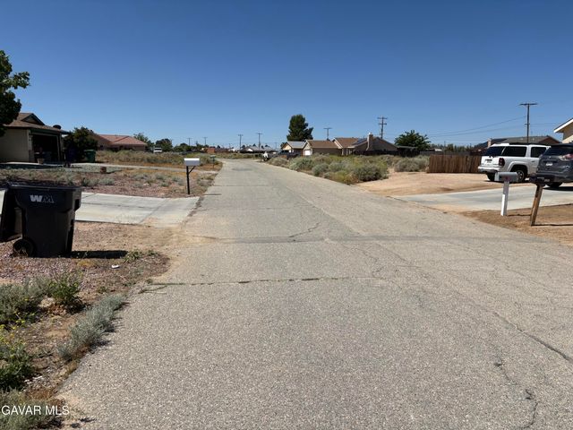 Hugo Way, California City, CA 93505