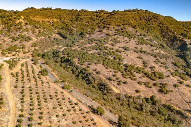 27 El Calamar, Temecula, CA 92590