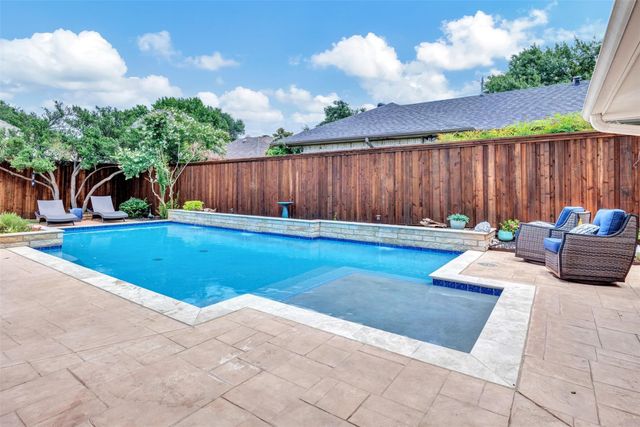 5607 Twin Brooks, Dallas, TX 75252