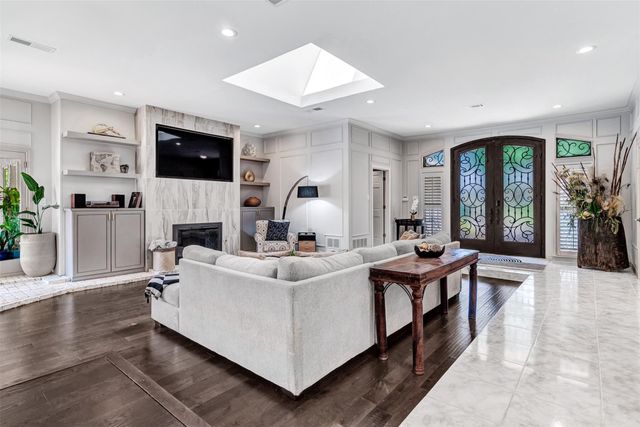 5607 Twin Brooks, Dallas, TX 75252