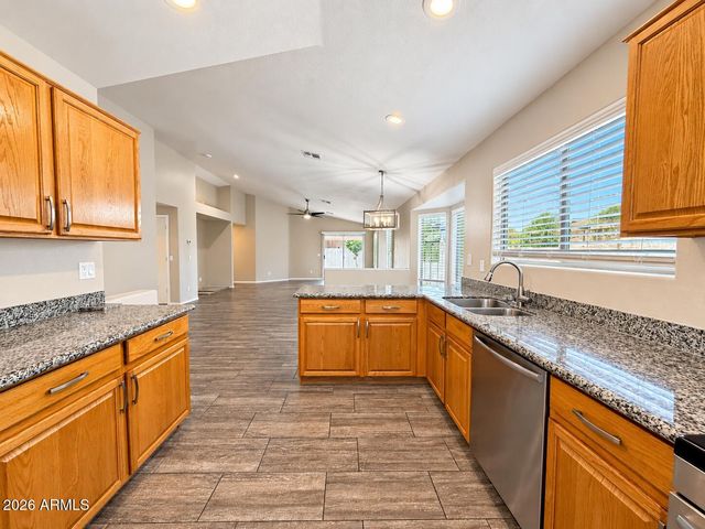 10341 E CALYPSO Avenue, Mesa, AZ 85208
