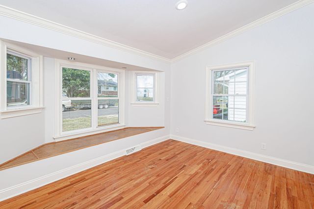 3604 WEYMEYER DR, Columbia, MO 65202