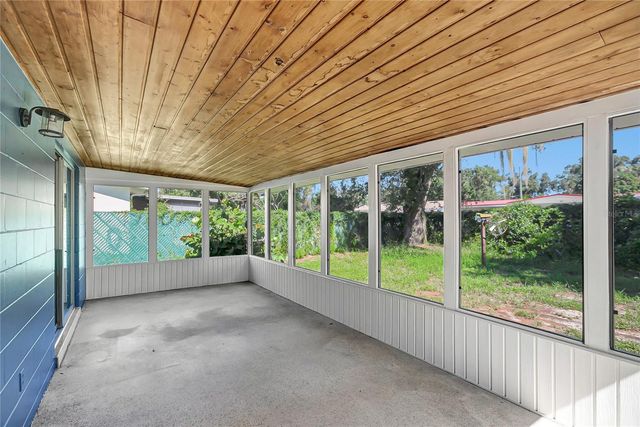 420 HILLCREST DRIVE SE, Winter Haven, FL 33884
