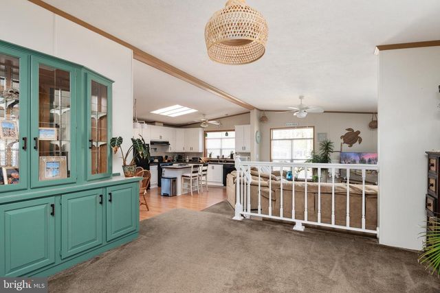 8054 FAIR BREEZE DR, Severn, MD 21144