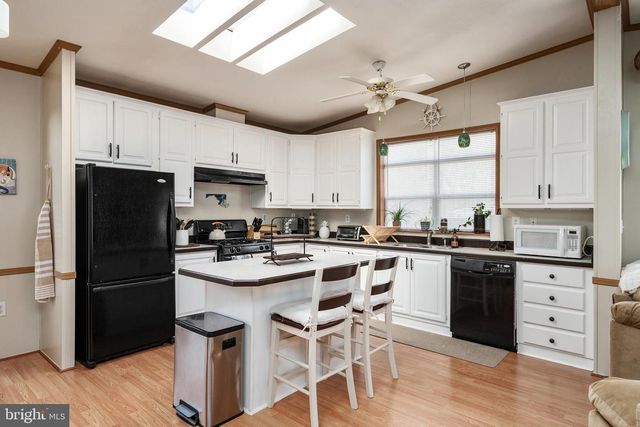 8054 FAIR BREEZE DR, Severn, MD 21144