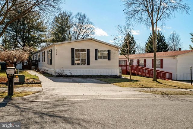 8054 FAIR BREEZE DR, Severn, MD 21144
