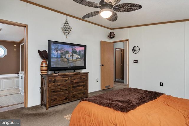 8054 FAIR BREEZE DR, Severn, MD 21144
