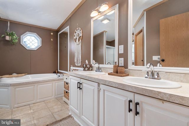 8054 FAIR BREEZE DR, Severn, MD 21144