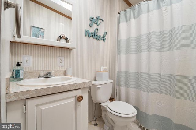 8054 FAIR BREEZE DR, Severn, MD 21144