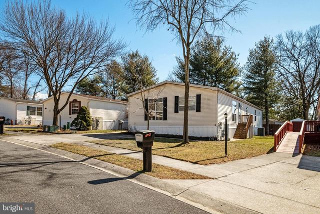 8054 FAIR BREEZE DR, Severn, MD 21144
