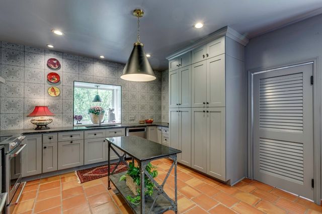 403 Johnson Street, Terrell, TX 75160