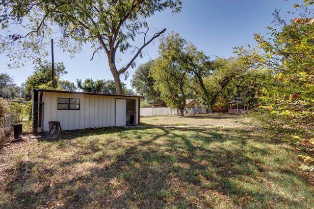 403 Johnson Street, Terrell, TX 75160
