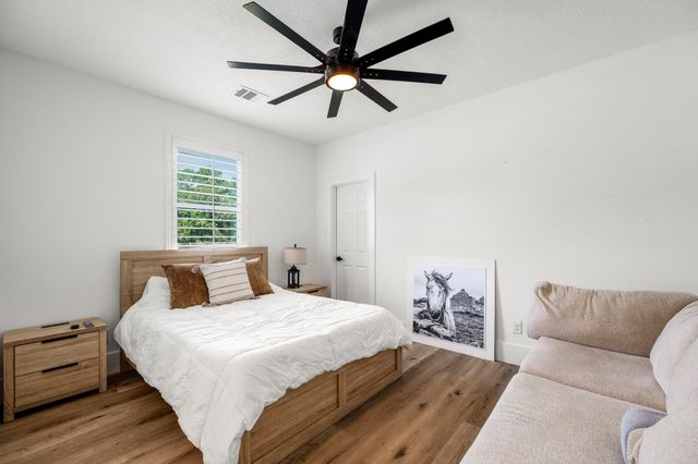 31219 Edgewater Drive, Magnolia, TX 77354