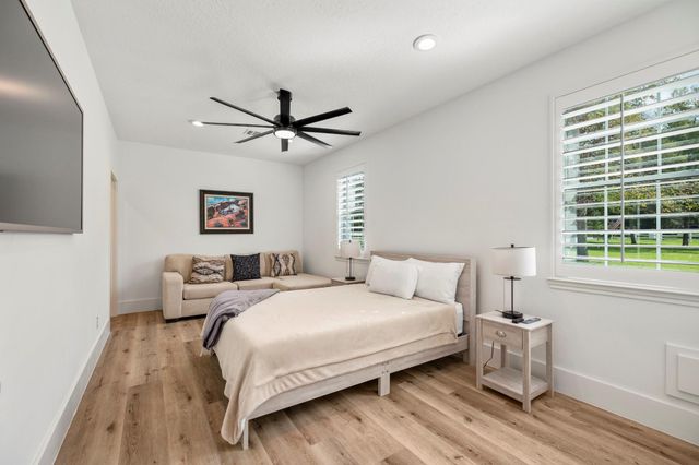 31219 Edgewater Drive, Magnolia, TX 77354