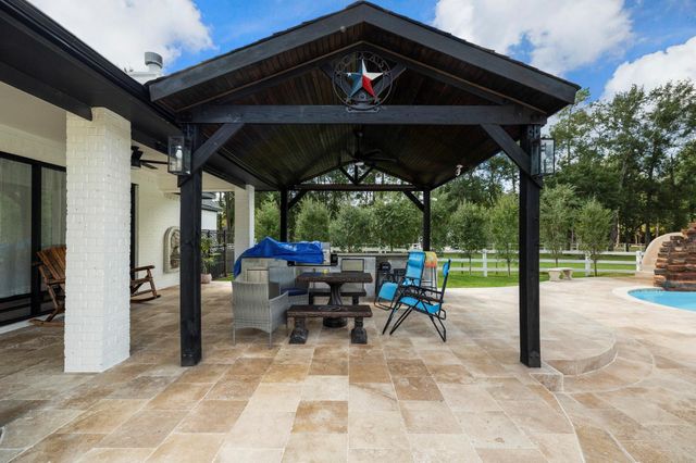 31219 Edgewater Drive, Magnolia, TX 77354