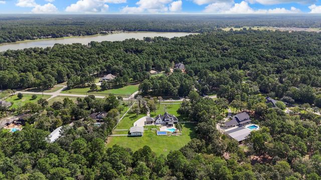 31219 Edgewater Drive, Magnolia, TX 77354