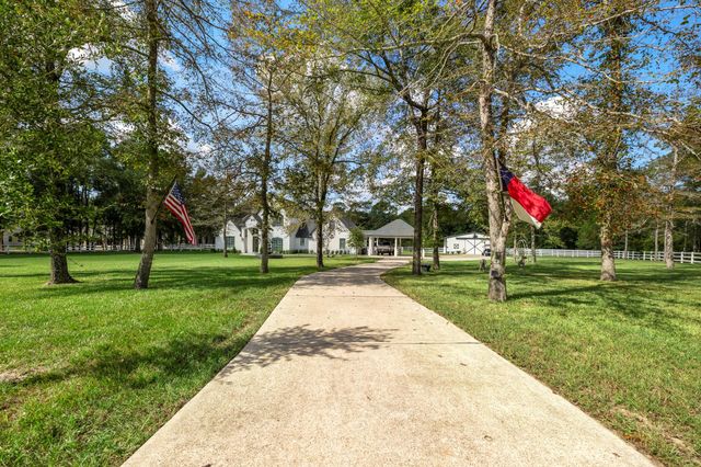 31219 Edgewater Drive, Magnolia, TX 77354