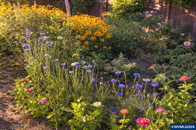 2141 Thomas Way, Hubbard, OR 97032