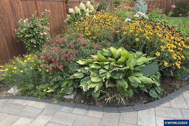 2141 Thomas Way, Hubbard, OR 97032