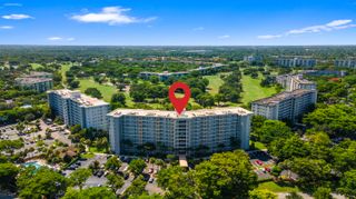 625 Oaks Drive 405, Pompano Beach, FL 33069