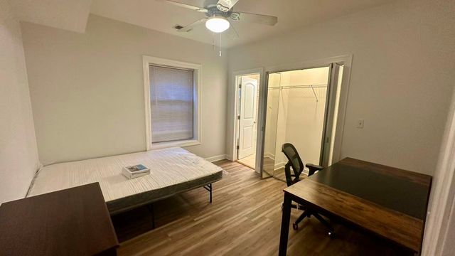 843 E 52nd Street 1, Chicago, IL 60615