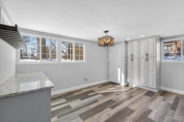 1 Hill N Dale Lane, St Louis, MO 63132