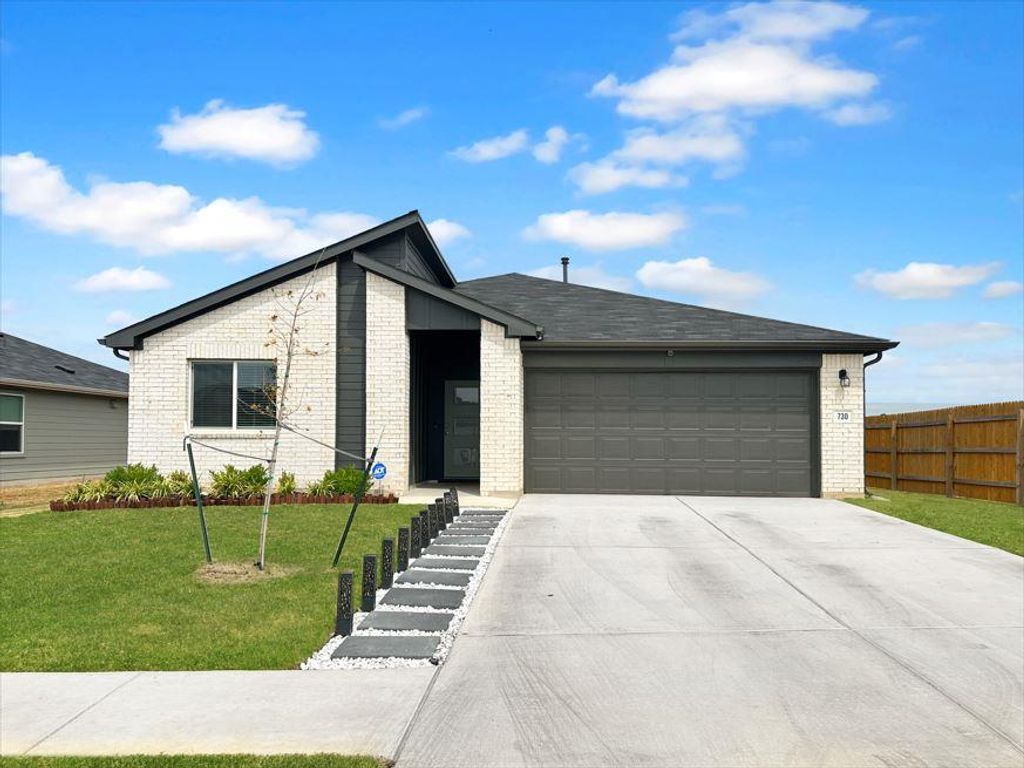 730 Gladiola LOOP, Kyle, TX 78640