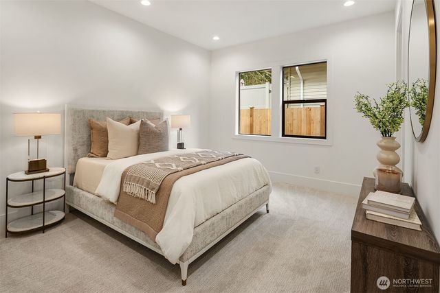 16601 SE 27th Street, Bellevue, WA 98008