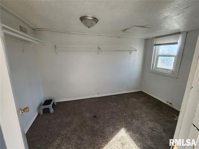 2025 BROADWAY Street, Hannibal-mo, MO 63401