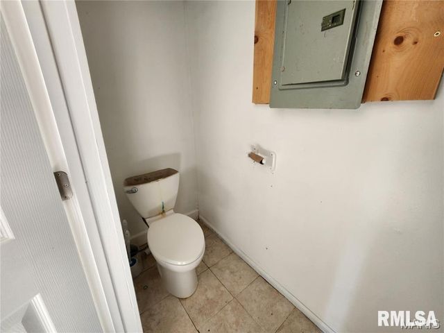 2025 BROADWAY Street, Hannibal-mo, MO 63401