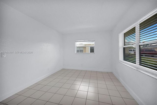 6904 SW 5th Street, Margate, FL 33068