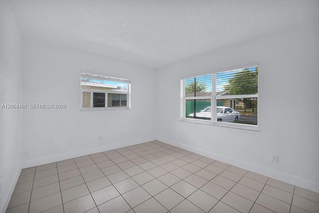 6904 SW 5th Street, Margate, FL 33068