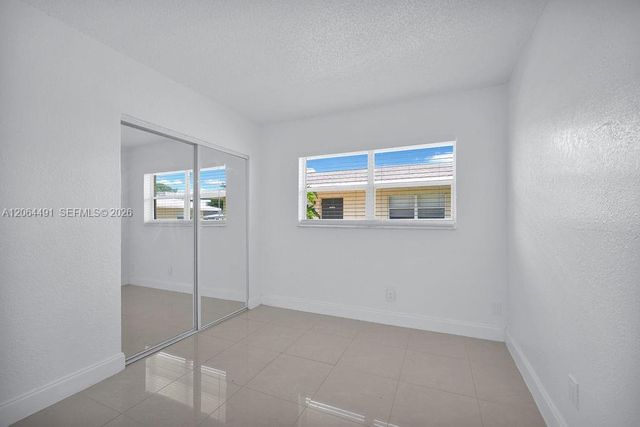 6904 SW 5th Street, Margate, FL 33068